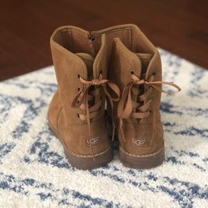 Girls waterproof Ugg boots size 1